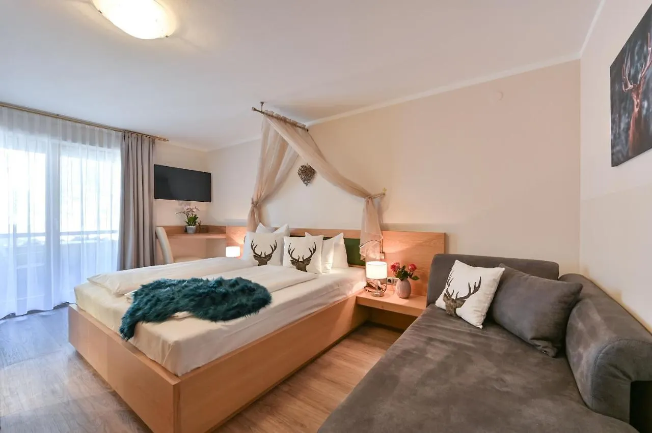 Hotel Alpenstuben Hohenschwangau 3*,